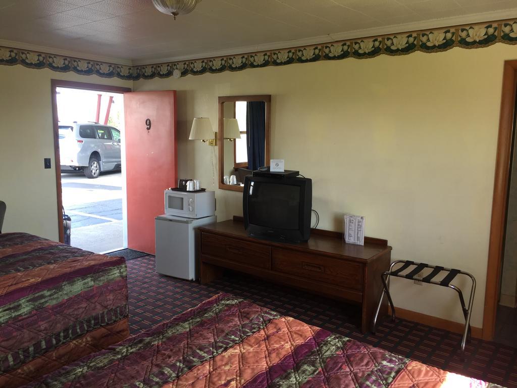 Rainbow Motel Montpelier Екстер'єр фото