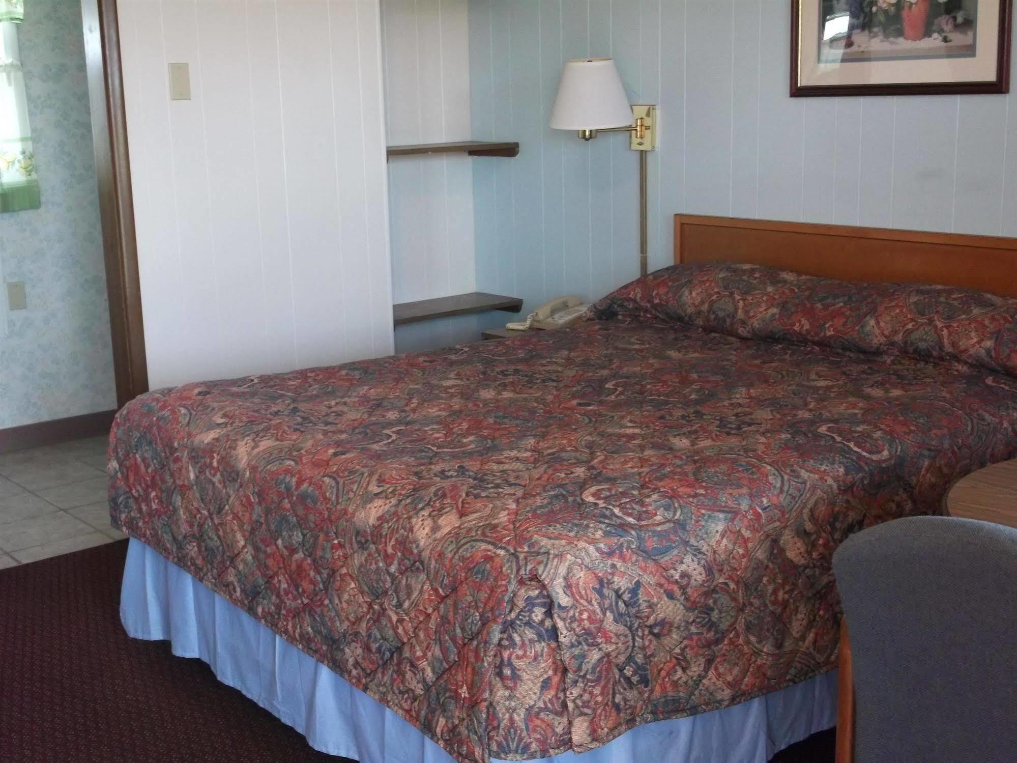 Rainbow Motel Montpelier Екстер'єр фото